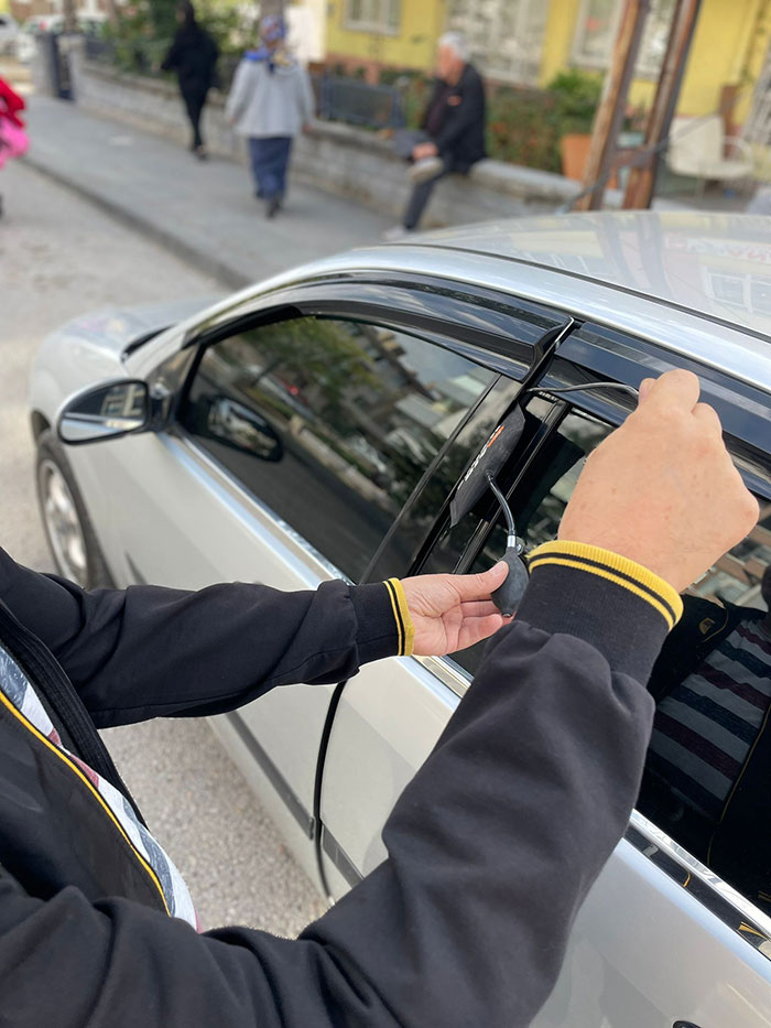 Çiğli Oto Kilitçisi